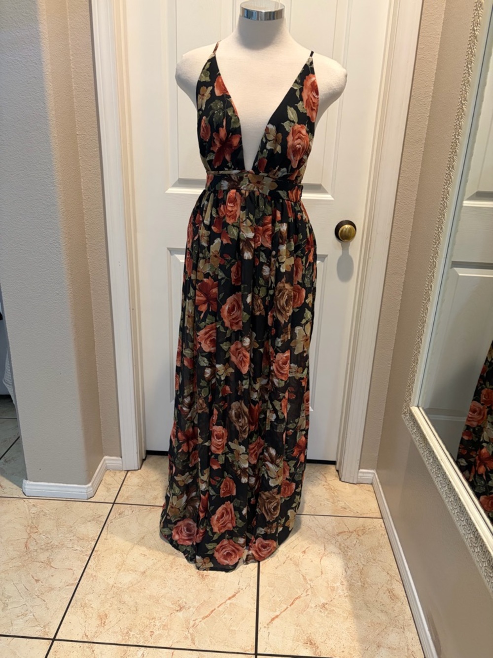Mind Code Black Floral V-Neck Maxi Dress with Rose Print